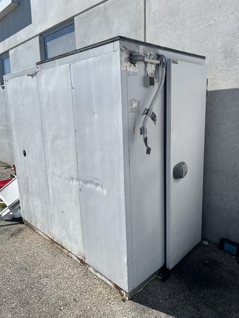 MECFRI freistehende Kühlzelle - Freigelände 125/210/200 cm mit Boden / 1 Türe MECFRI freistehende Kühlzelle - Freigelände 125/210/200 cm mit Boden / 1 Türe