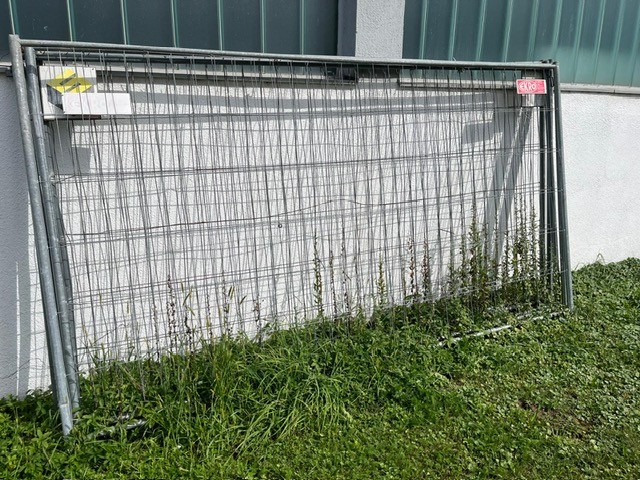 5 Stück Bauzaunelemente verzinkt 350/200 cm ohne Steine?d=2025-09-14 08:24:30