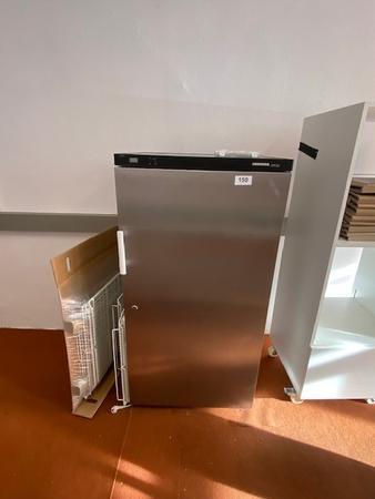 Khlschrank Liebherr UKS 5050 mit erneuerter Tr-Gummidichtung und vielen Rosten