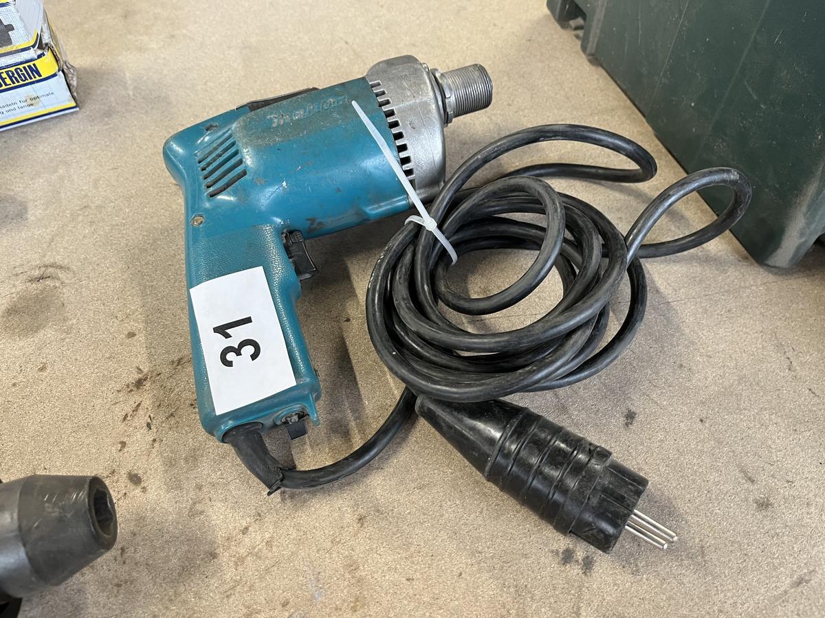 Makita Schrauber 6802