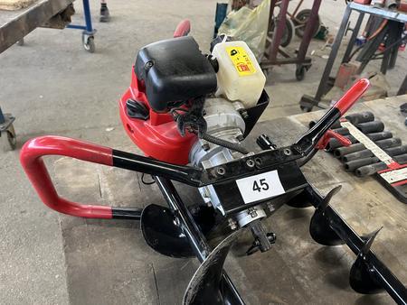 Erdbohrgert mit 2 Stck Erdbohrern Fabr.Steiner 1.5 KW
