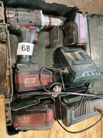 Metabo Akkubohrmaschine 3 x Akku, 2 Ladegert