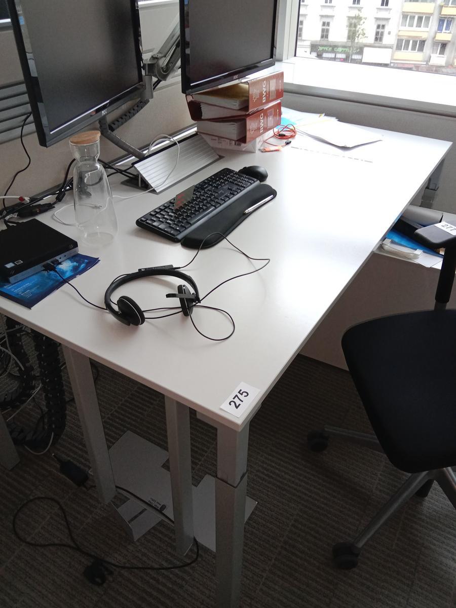 Steelcase Schreibtisch, ca. 160x90cm, weiß, ohne Rückwand, mit EDV Klappe
