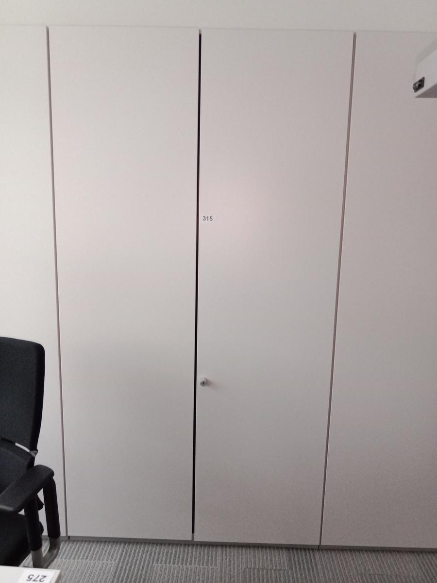 Aktenschrank, Steelcase, 6 Ordner hoch, weiß, ca. 120x45x230cm