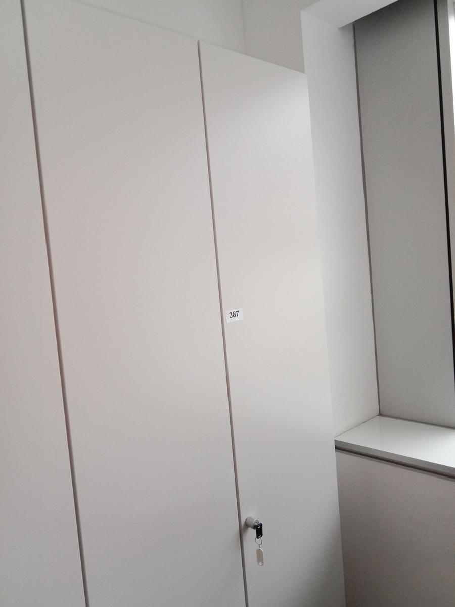 Aktenschrank, Steelcase, 6 Ordner hoch, weiß, ca. 100x45x230cm