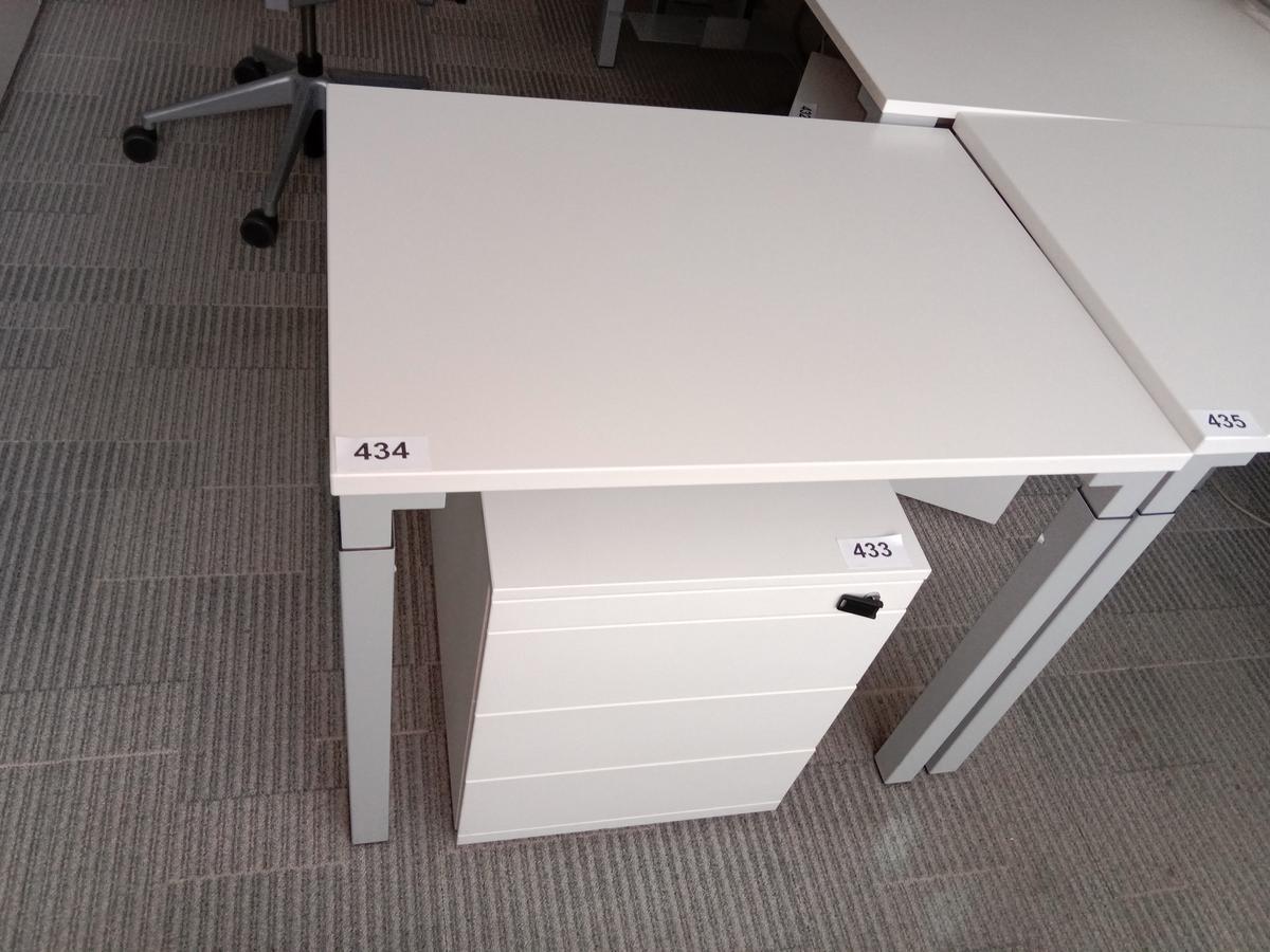 Beistelltisch von Steelcase