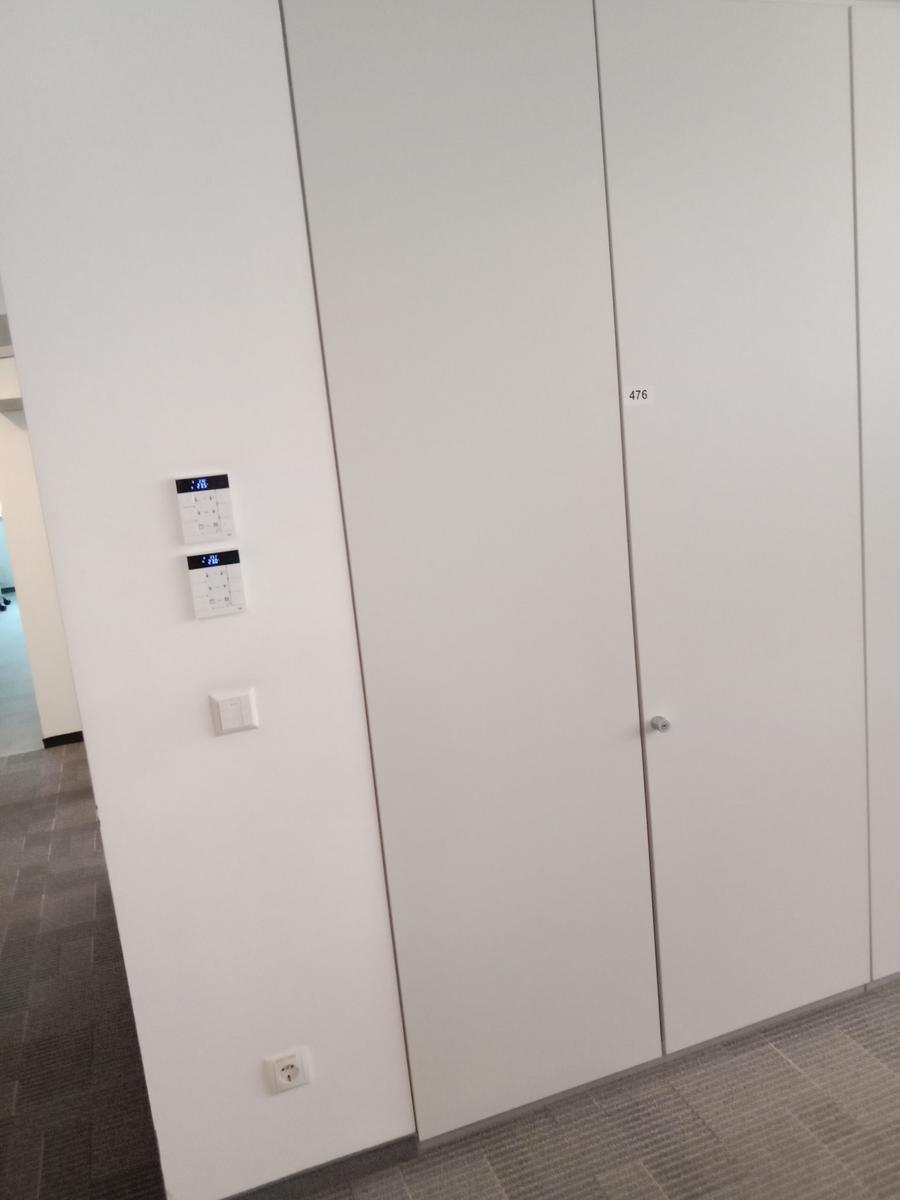 Aktenschrank, Steelcase, 6 Ordner hoch, weiß, ca. 120x45x230cm