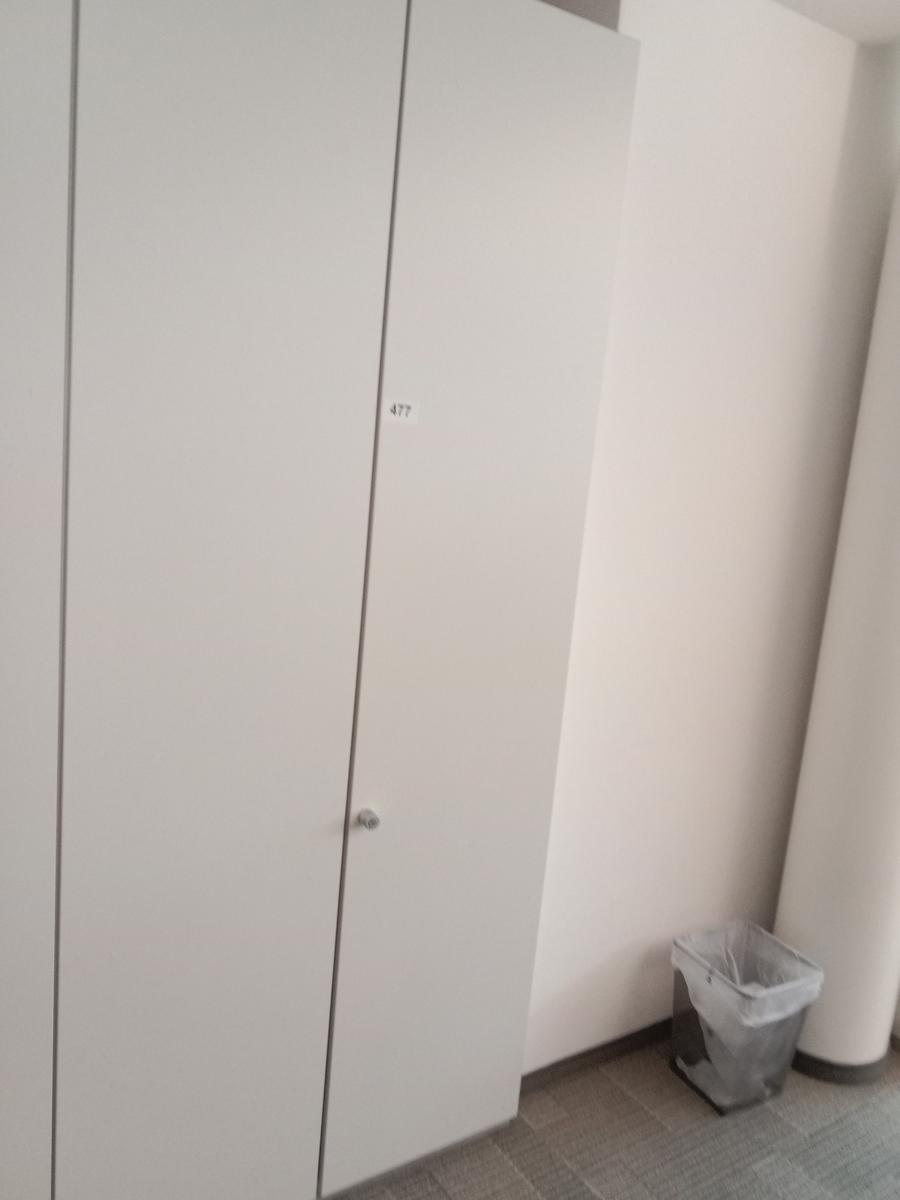 Aktenschrank, Steelcase, 6 Ordner hoch, weiß, ca. 100x45x230cm