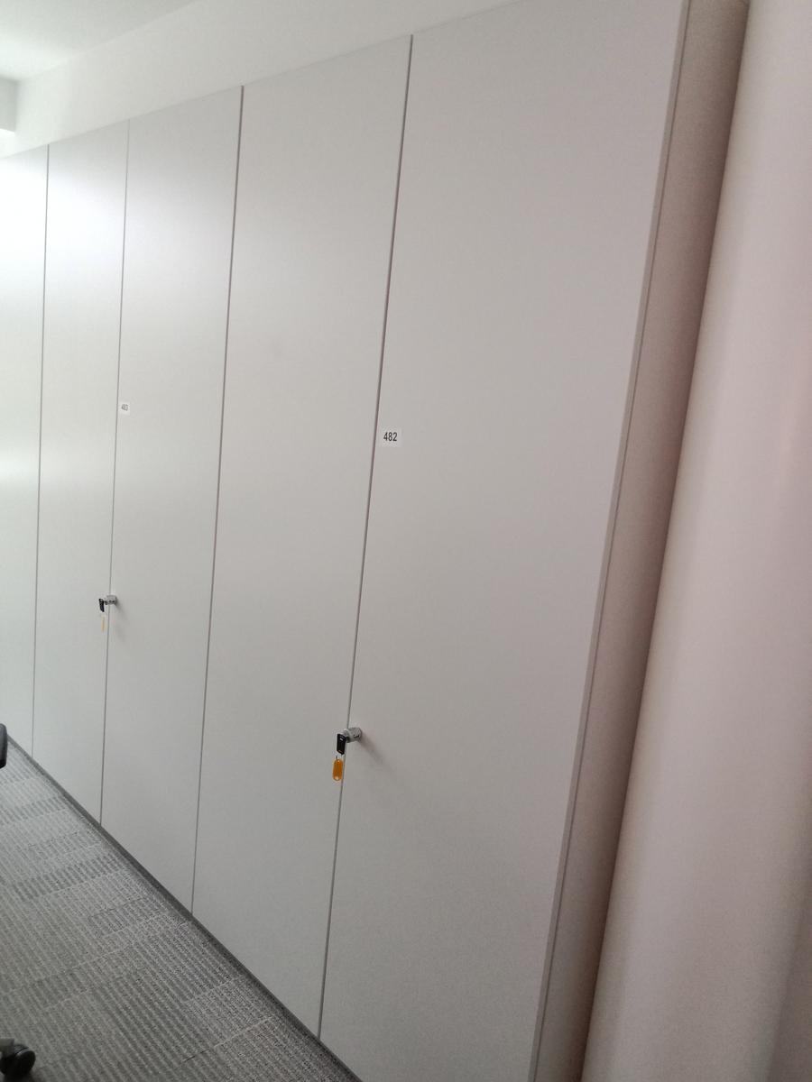 Aktenschrank, Steelcase, 6 Ordner hoch, weiß, ca. 120x45x230cm