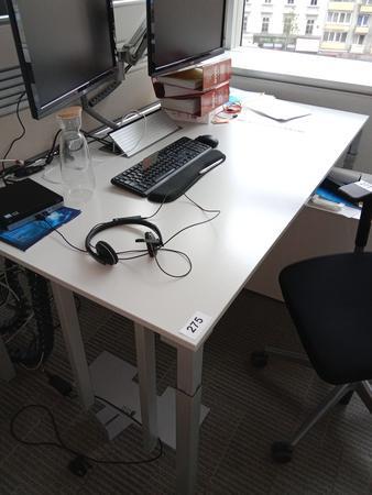 Steelcase Schreibtisch, ca. 160x90cm, wei, ohne Rckwand, mit EDV Klappe