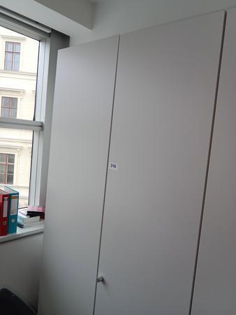 Aktenschrank, Steelcase, 6 Ordner hoch, wei, ca. 120x45x230cm