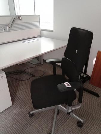 Steelcase Brodrehstuhl, Stoffbezug, schwarz