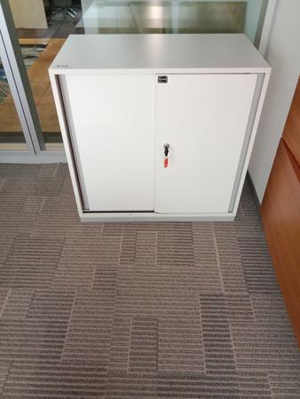 Aktenschrank, wei, ca. 80x45x80cm