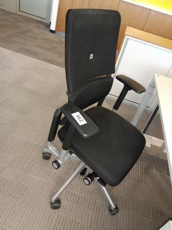 Steelcase Brodrehstuhl, Stoffbezug, schwarz