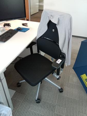Steelcase Brodrehstuhl, Stoffbezug, schwarz
