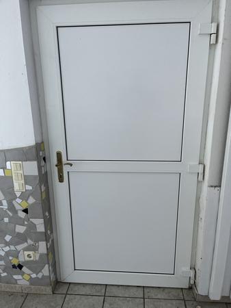 3 Stck Kunststoff-Eingangstren weiss je ca. 85/205 cm - Selbstabbau durch den Mieter