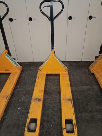 Palettenhubwagen, 2000kg, 120cm Palettenhubwagen, 2000kg, 120cm