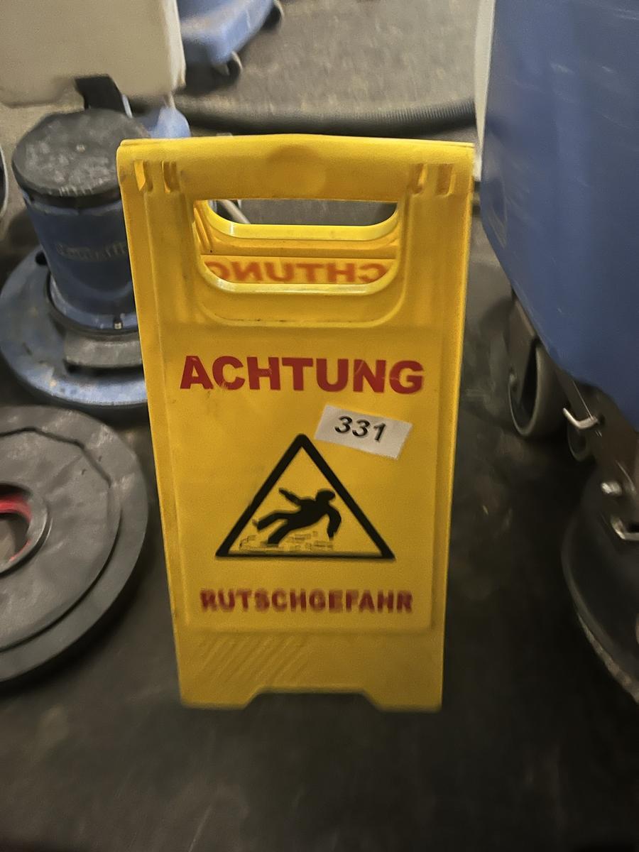 12 Stk. Klappständer Rutsch-Gefahr