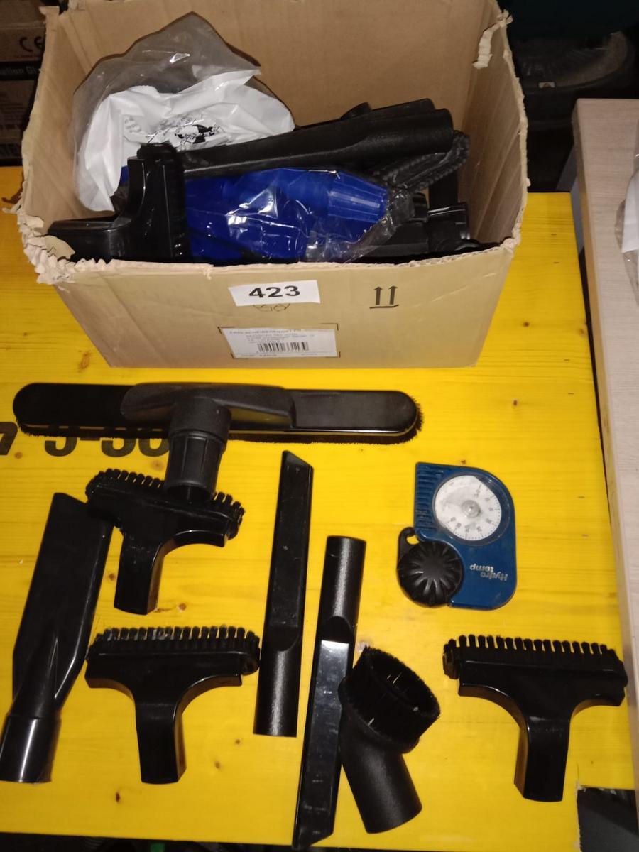 Großposten Staubsauger Zubehör und Reinigungszubehör, großteilt neu und unbenutzt