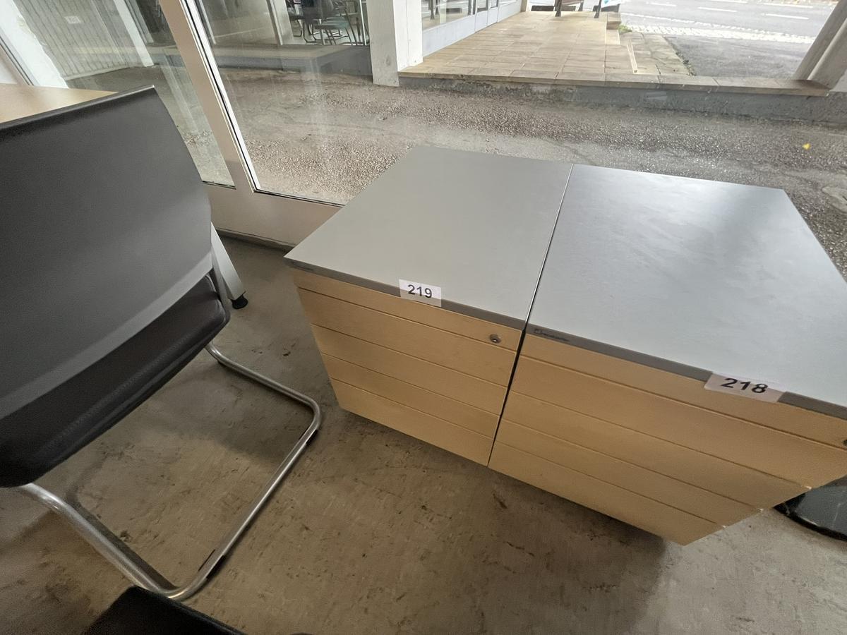 Rollcontainer ca. 55/60 cm mit Auszugsladen versperrbar