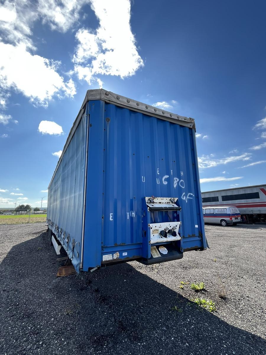 KRONE 3-achsiger Sattelaufleger 13850/2550 mm, WKESDP 27061291654?d=2025-12-03 22:29:01