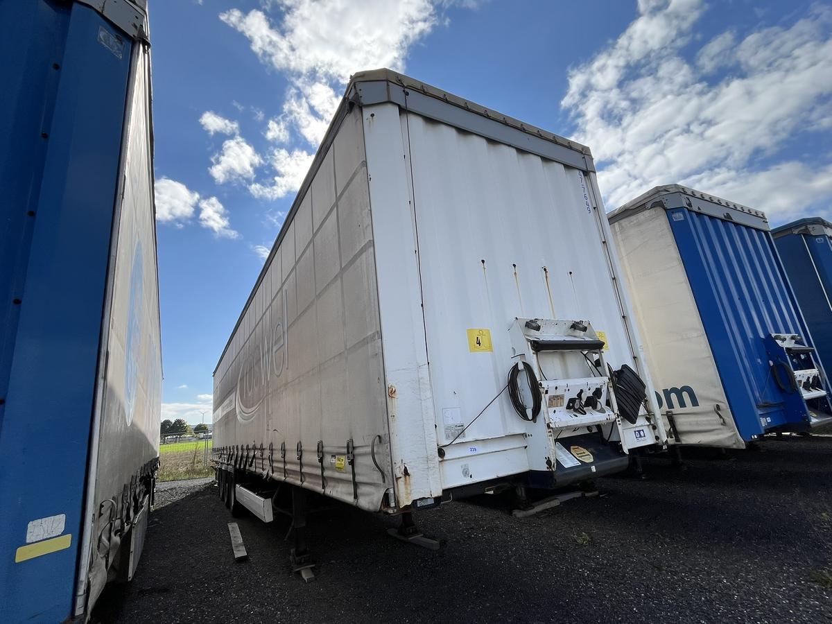 KRONE 3-achsiger Sattelaufleger 13850/2550 mm, WKESD 000000350262?d=2025-12-03 22:29:02