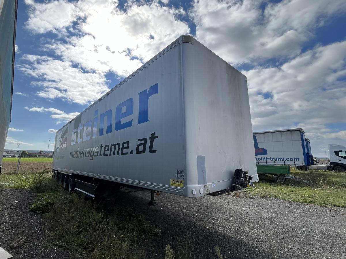 Schwarzm&uuml;ller/Lamberet 3-achsiger Sattelaufleger mit Hebeb&uuml;hne, Type BX 3070