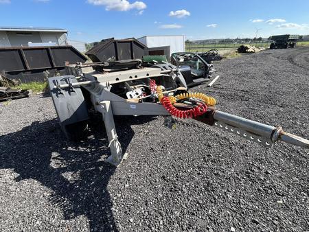 1-achsiger Sattelauflegerschlepper CARGOBULL 1-achsiger Sattelauflegerschlepper CARGOBULL