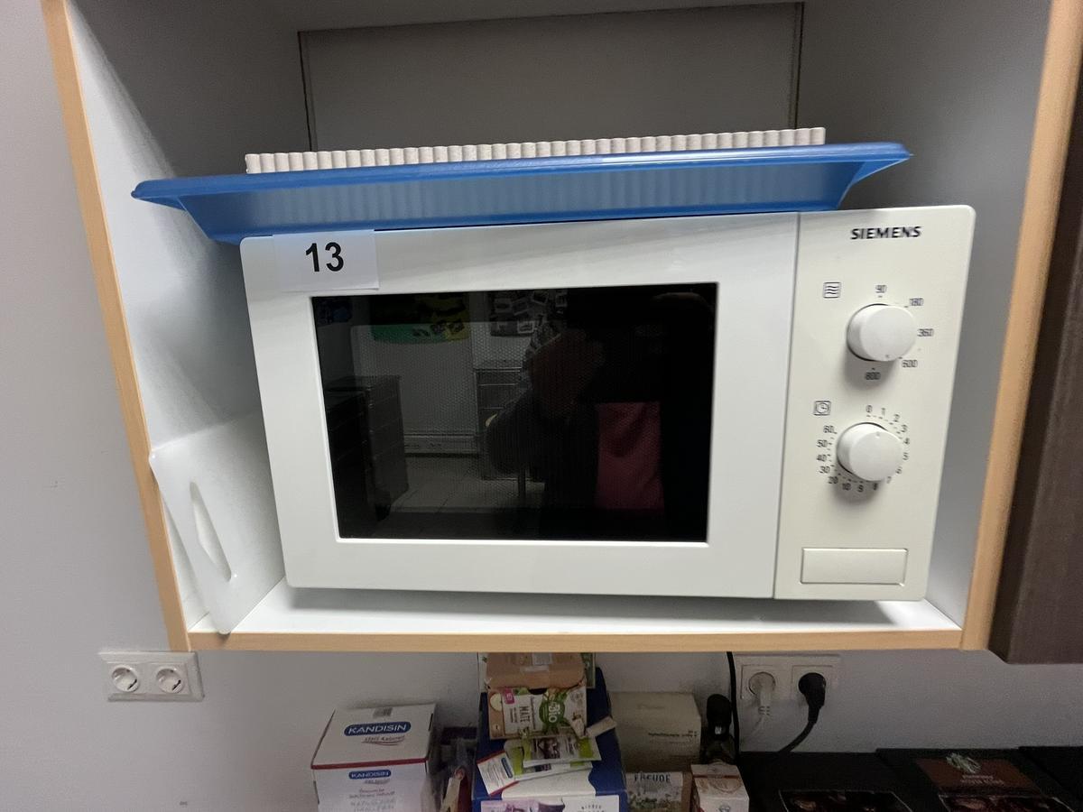 Mikrowelle 230 V?d=2025-11-06 13:46:52