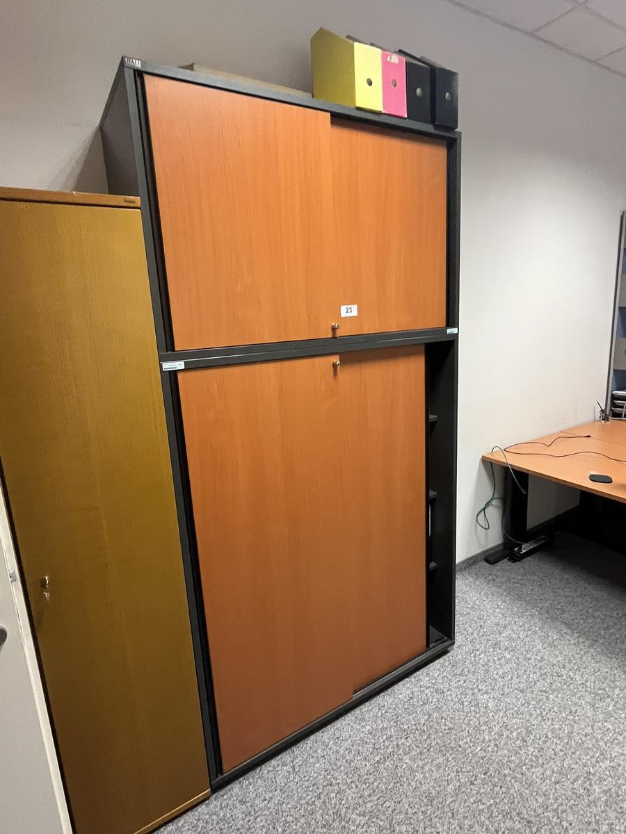 1 Stk.Aktenschränke 120/150 cm - 1 Stk 120/80 cm mit Schiebetüren?d=2025-11-06 13:48:23