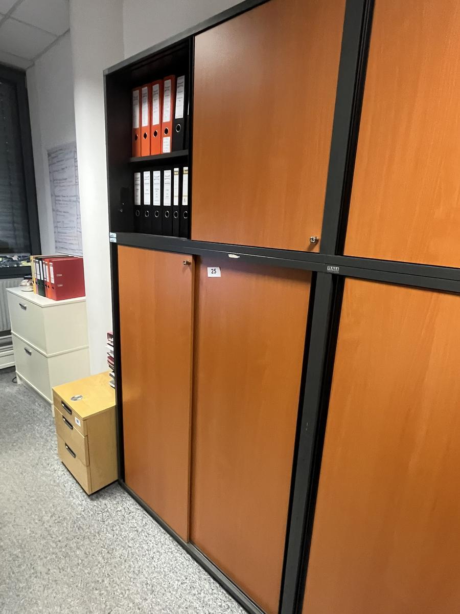 1 Stk.Aktenschränke 120/150 cm - 1 Stk 120/80 cm mit Schiebetüren?d=2025-11-06 13:46:21
