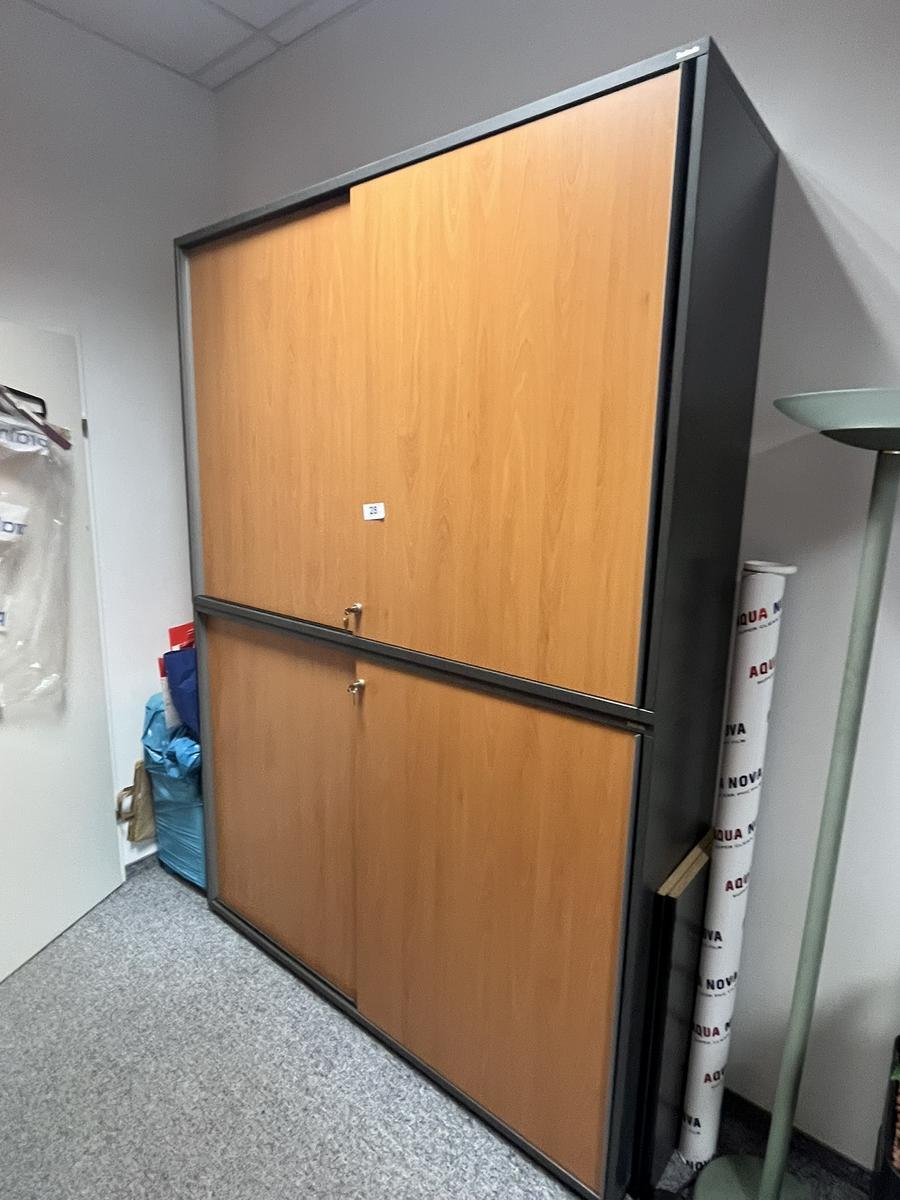 2 Stk. Aktenschränke 160/110 cm?d=2025-11-06 13:46:50