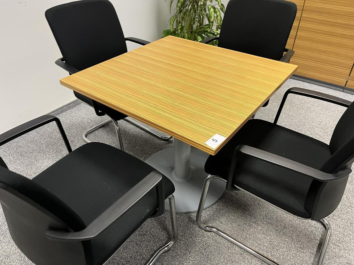 Neudörfler Besprechungstisch ca. 80/80 cm