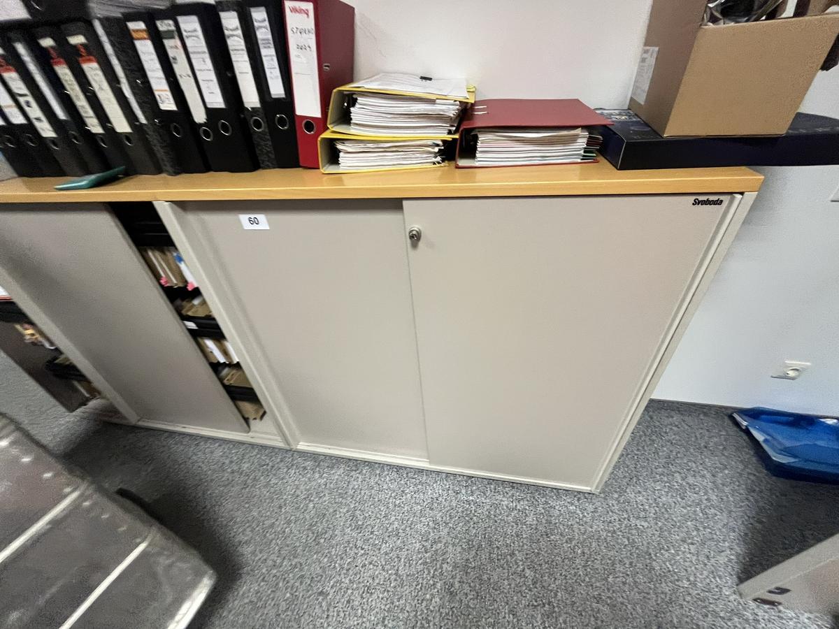 Aktenschrank ca. 120/110 cm?d=2025-11-06 13:46:52