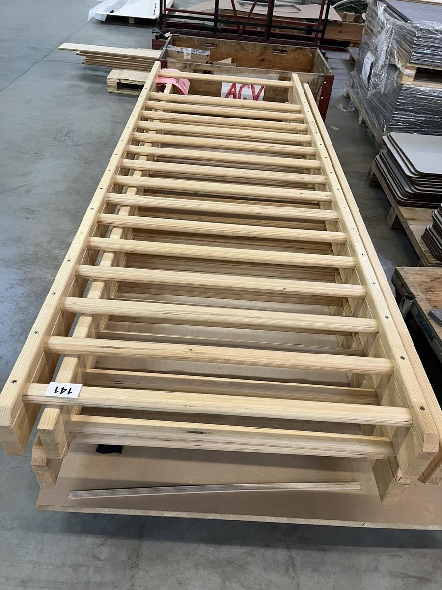 Sprossenwand 1-feldrig fix, 2600x900mm?d=2025-11-06 16:16:04