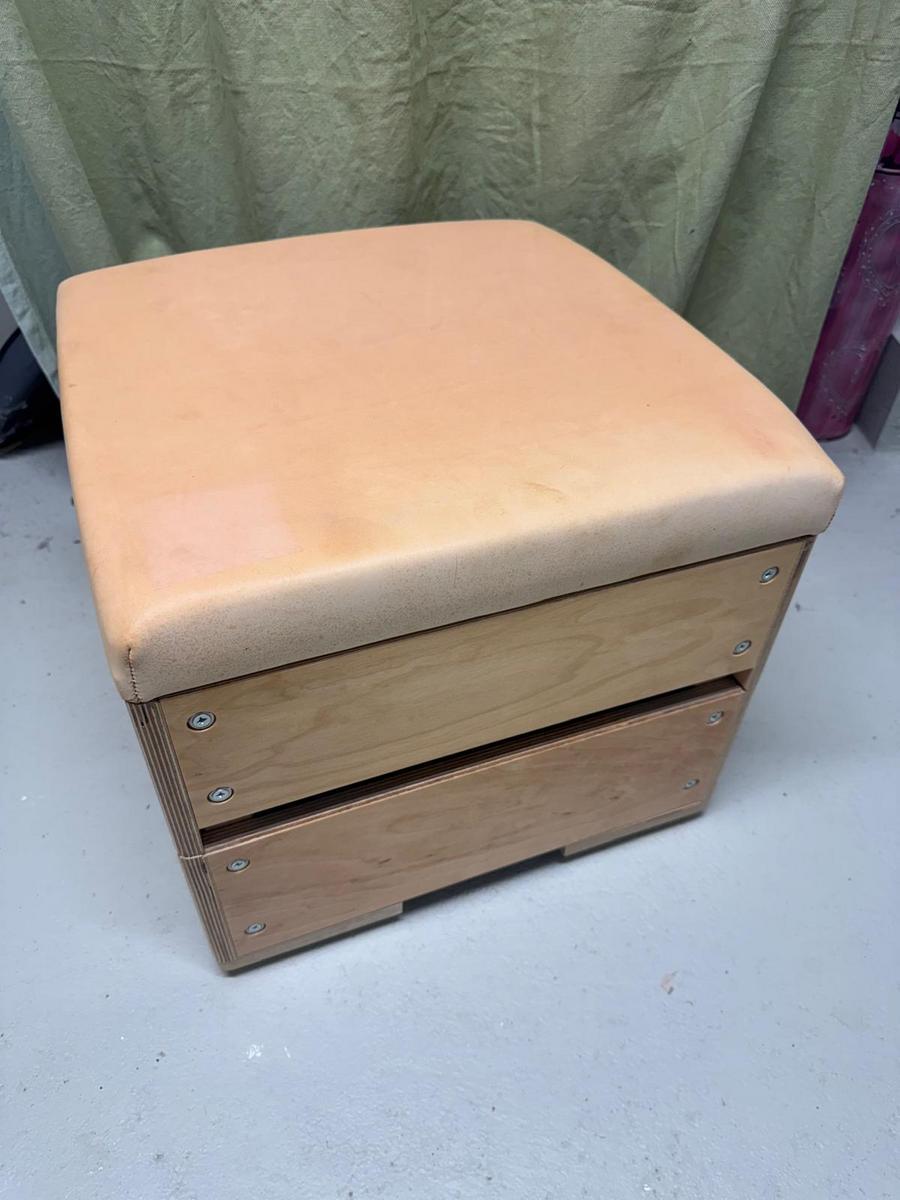 Kleinsprungkasten mit Deckel  450x450mm, Höhe 400mm?d=2025-11-06 16:14:05