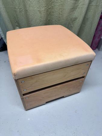 Kleinsprungkasten mit Deckel 450x450mm, Höhe 400mm Kleinsprungkasten mit Deckel 450x450mm, Höhe 400mm