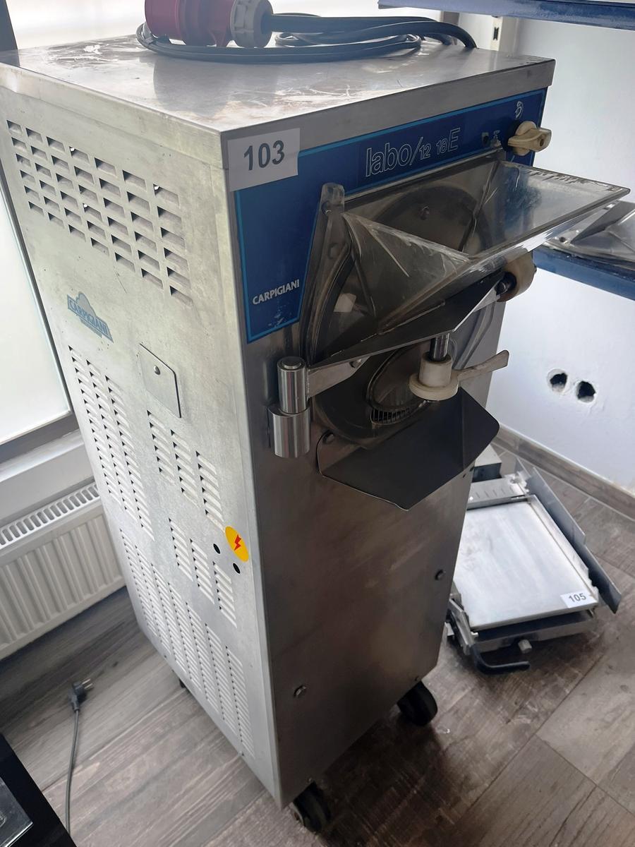 CARPIGIANI Eismaschine  LABO 12/18 voll funktionsbereit?d=2025-11-07 20:21:17