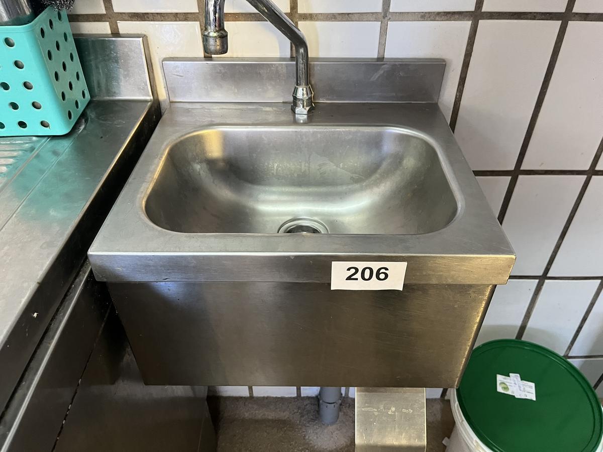 Waschbecken in Edelstahl ca. 40/35/25 cm?d=2025-11-07 21:24:37