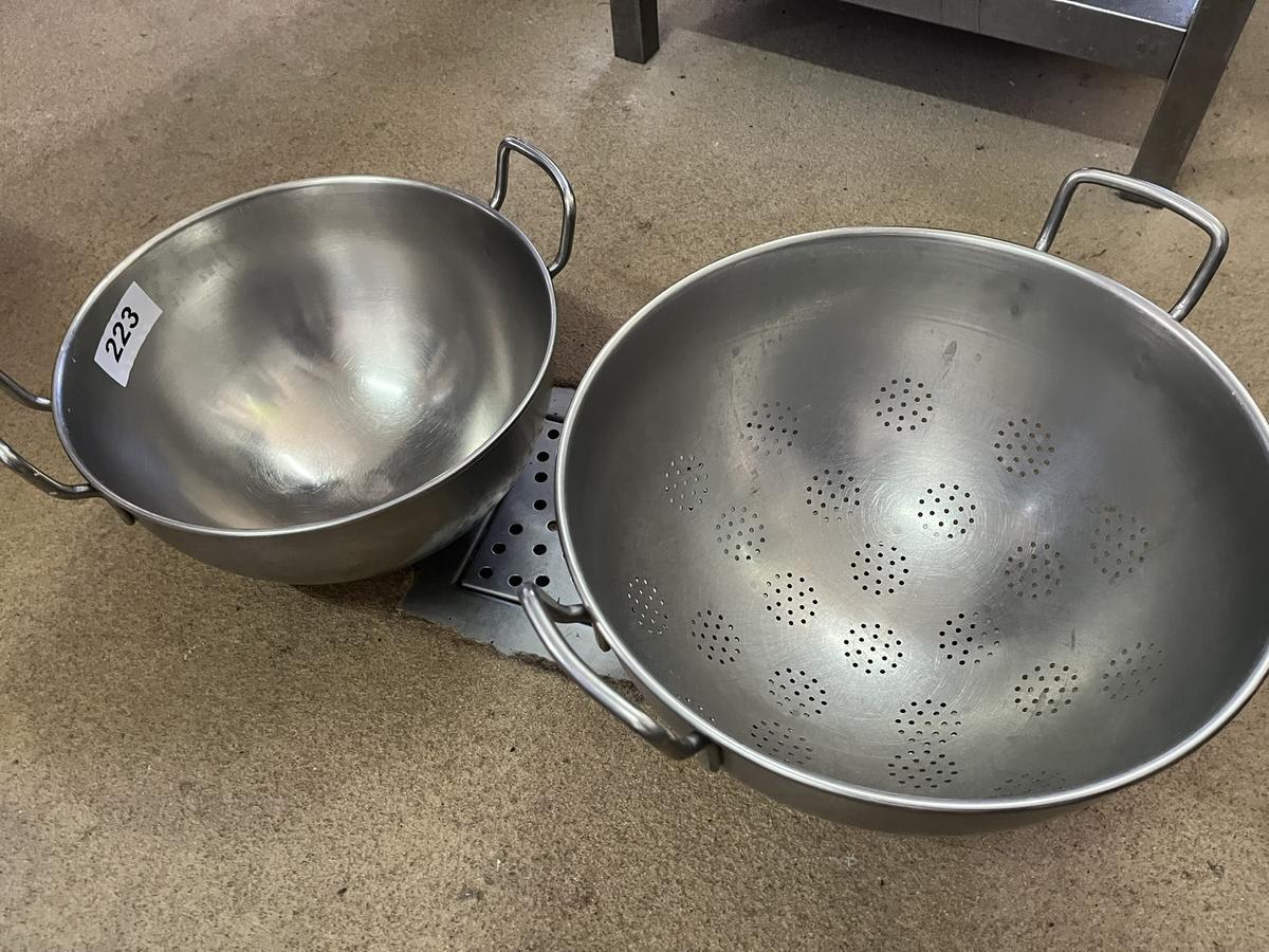 2 Stk. Schüsseln 38/25 , 35/20 cm