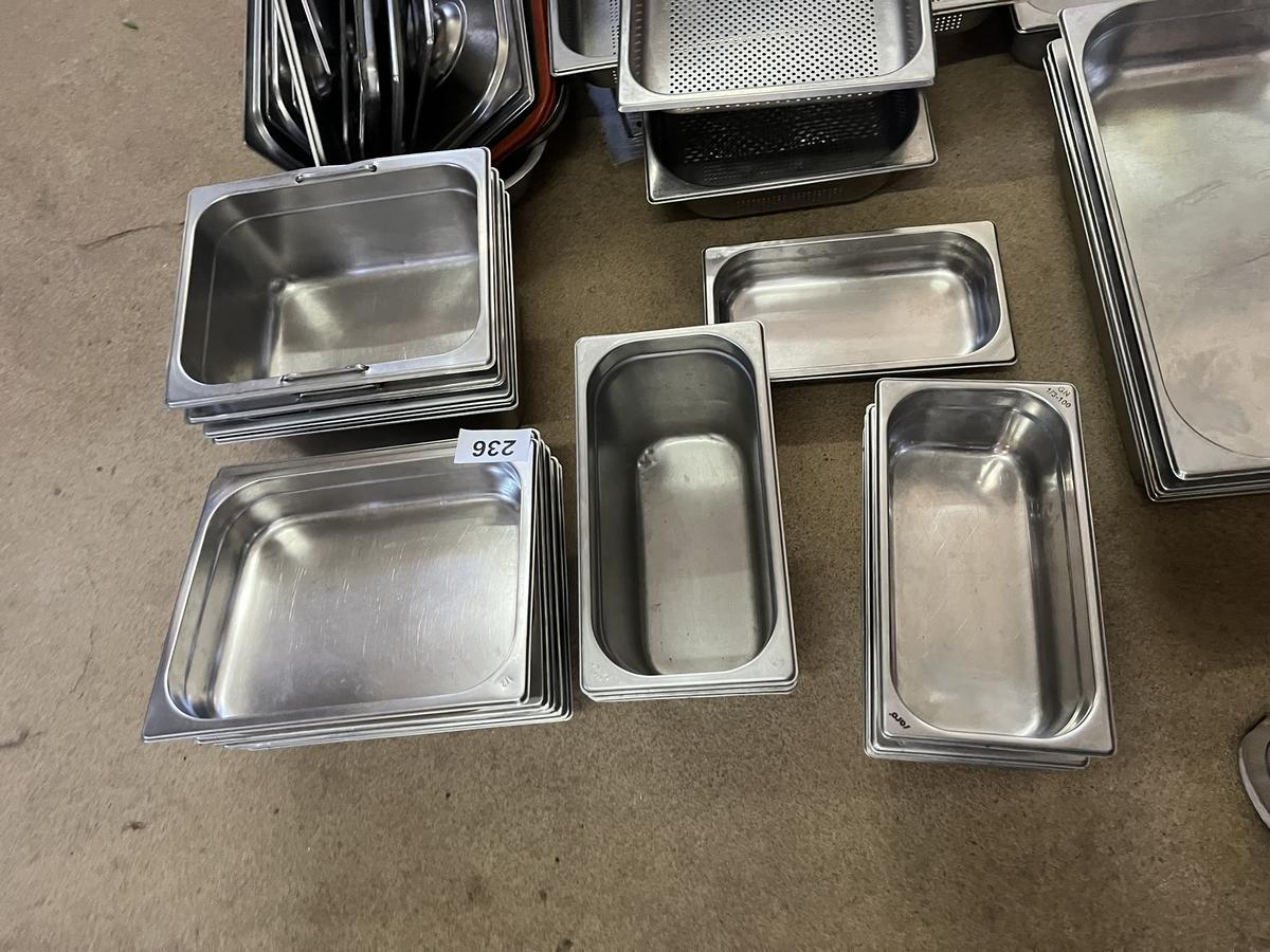 18 Stück GN Behälter 1/1, 1/3 gemischt