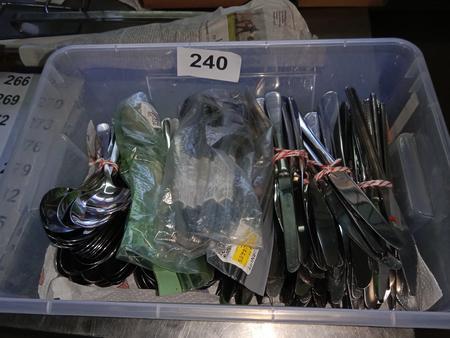 Besteckset: 18 Stk.Löffel,140 Stk.Gabeln Besteckset: 18 Stk.Löffel,140 Stk.Gabeln