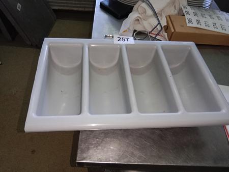 Besteckkassette in Kunststoff Besteckkassette in Kunststoff