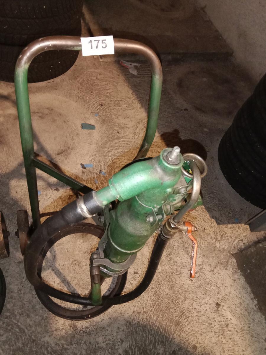 Ölfasspumpwagen?d=2025-11-13 02:41:26