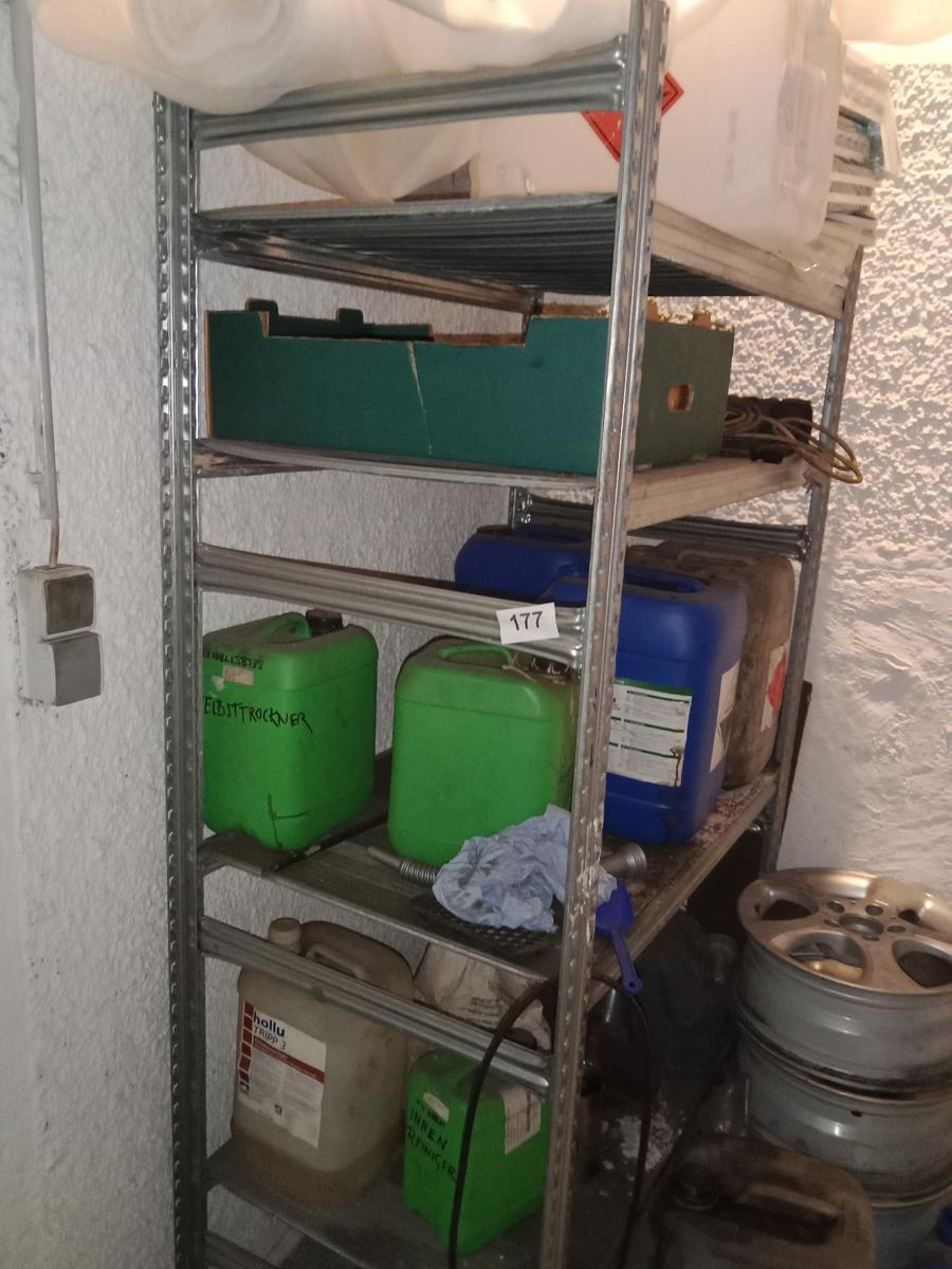 1 Laufmeter Lageregale mit Fachböden?d=2025-11-13 02:41:36