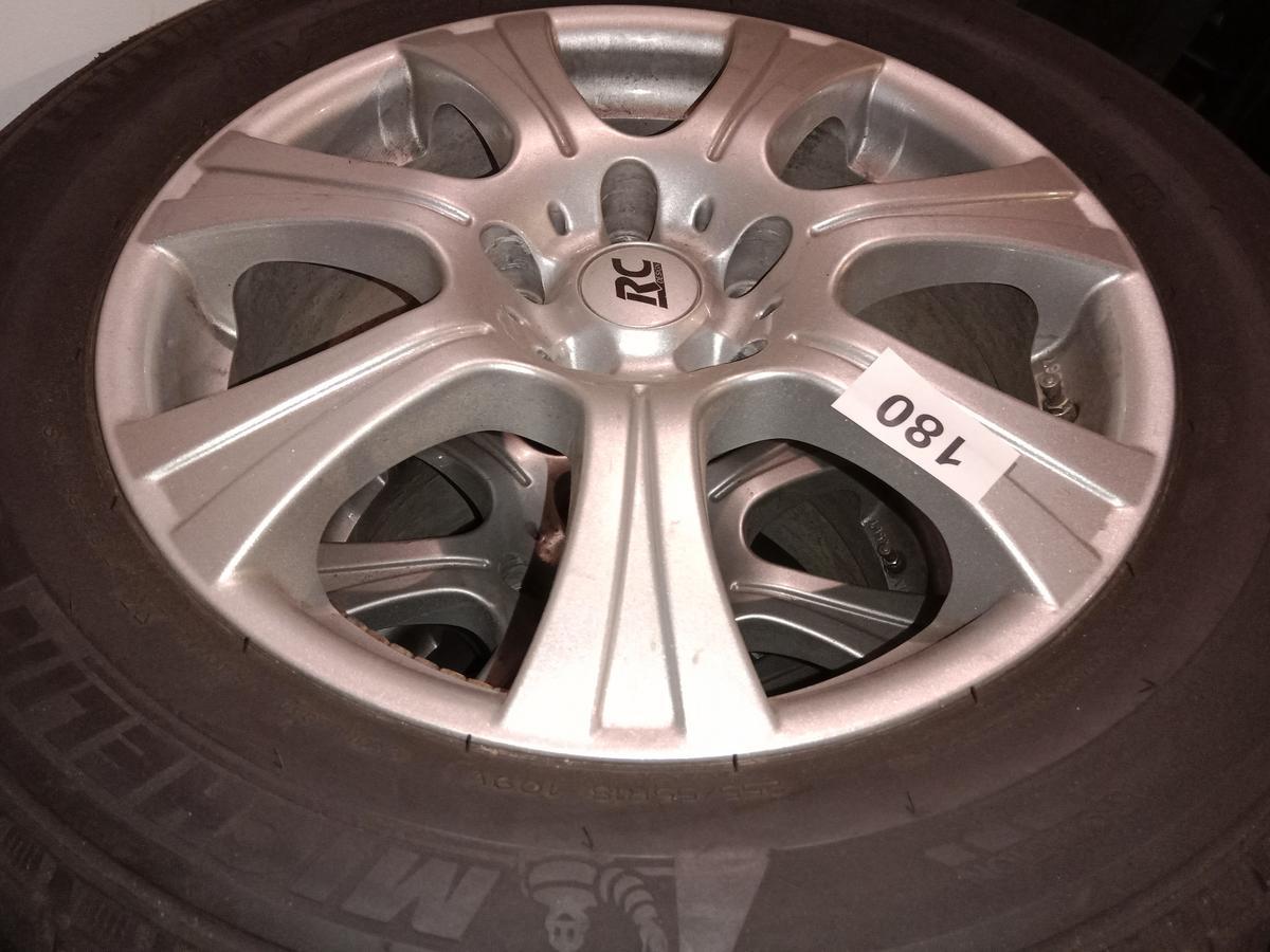 Michelin Wintereifen Alufelge 255/55/18 ca. 4.5 mm?d=2025-11-13 02:41:34