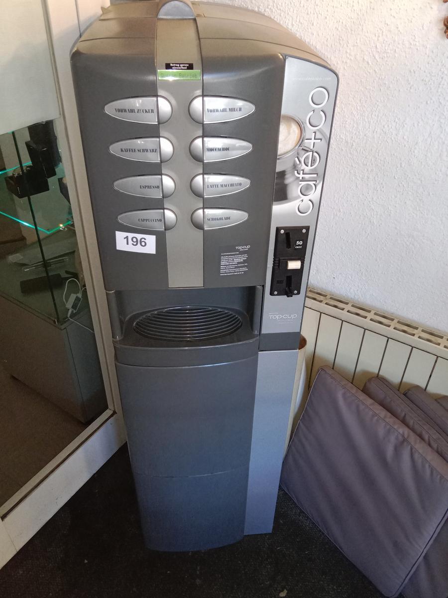 Kaffeeautomat - Heißgetränkeautomat auf Störnung lt.Anzeige?d=2025-11-13 02:41:32