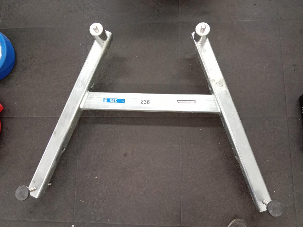 Motor-,Hebevorrichtung für Vorderachse max. 250 kg - Set?d=2025-11-13 02:39:48