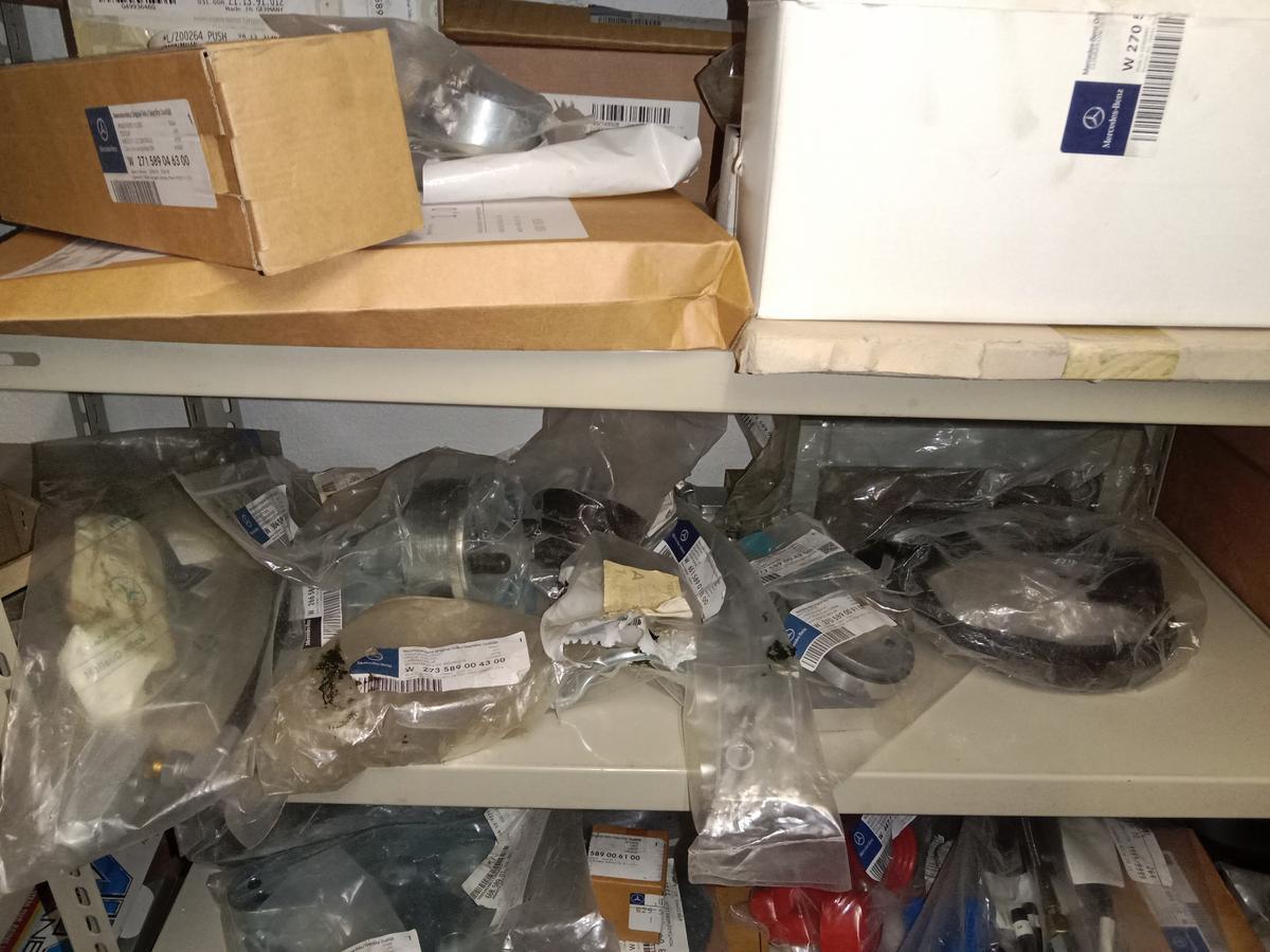 Inhalt von ca. 3 lfm Regalanlage mit MB Werkzeugen?d=2025-11-13 02:39:45