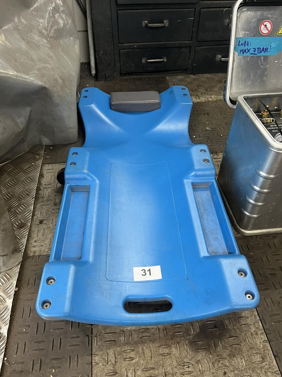 Werkstattwagen in Kunststoff?d=2025-11-13 01:27:55